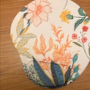 NWT Floral Ergonomic Mouse Pad
